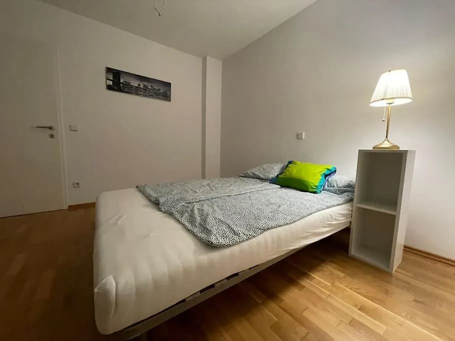 Modern And Comfortable Apartment Next To Vienna Mainstation Austria